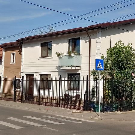 Hotel Casa Petcu Craiova Exterior foto